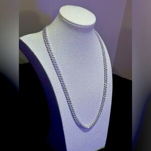 Moissanite Cuban Chain 8mm 22inch